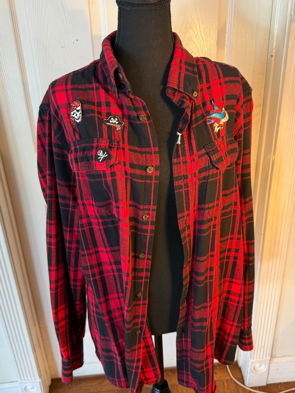 Red POTC Plaid Skull Back Graphic Flannel Shirt - Picture 2 of 3